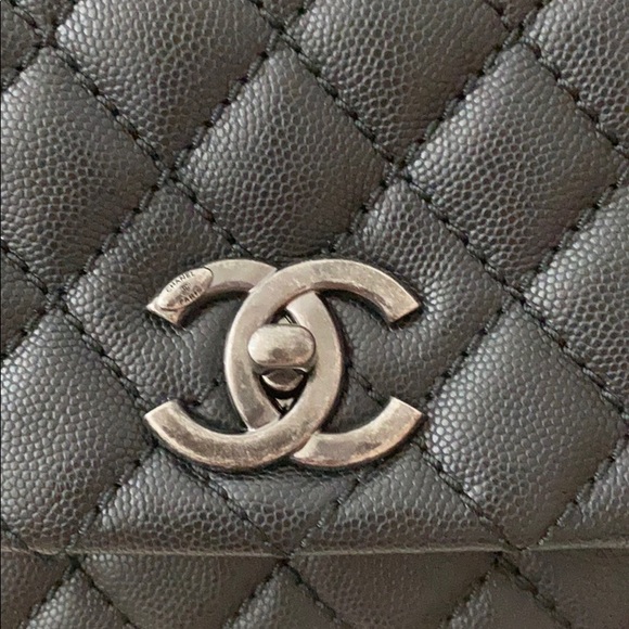 Chanel Small/New Medium Coco Handle ❤️ - Picture 4 of 15